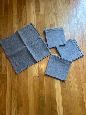 Set of 4 Gray pillow covers. Purchased on Amazon but never used.
